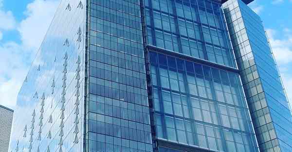 中国宣传片用美国音乐