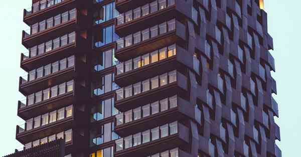 制作关于篮球的宣传片