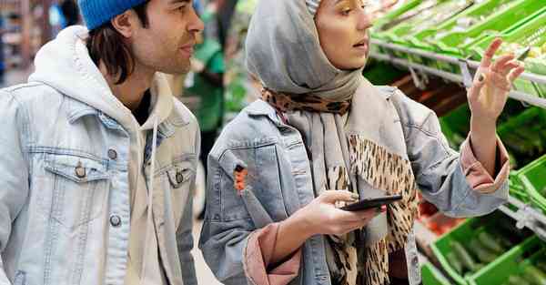 拍摄宣传片视频用什么镜头