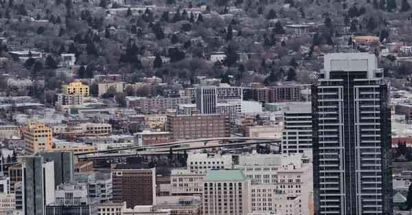 如何制作医生宣传片_如何制作医生简介图片