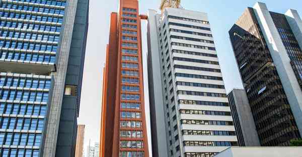 企业宣传片怎么用ai做